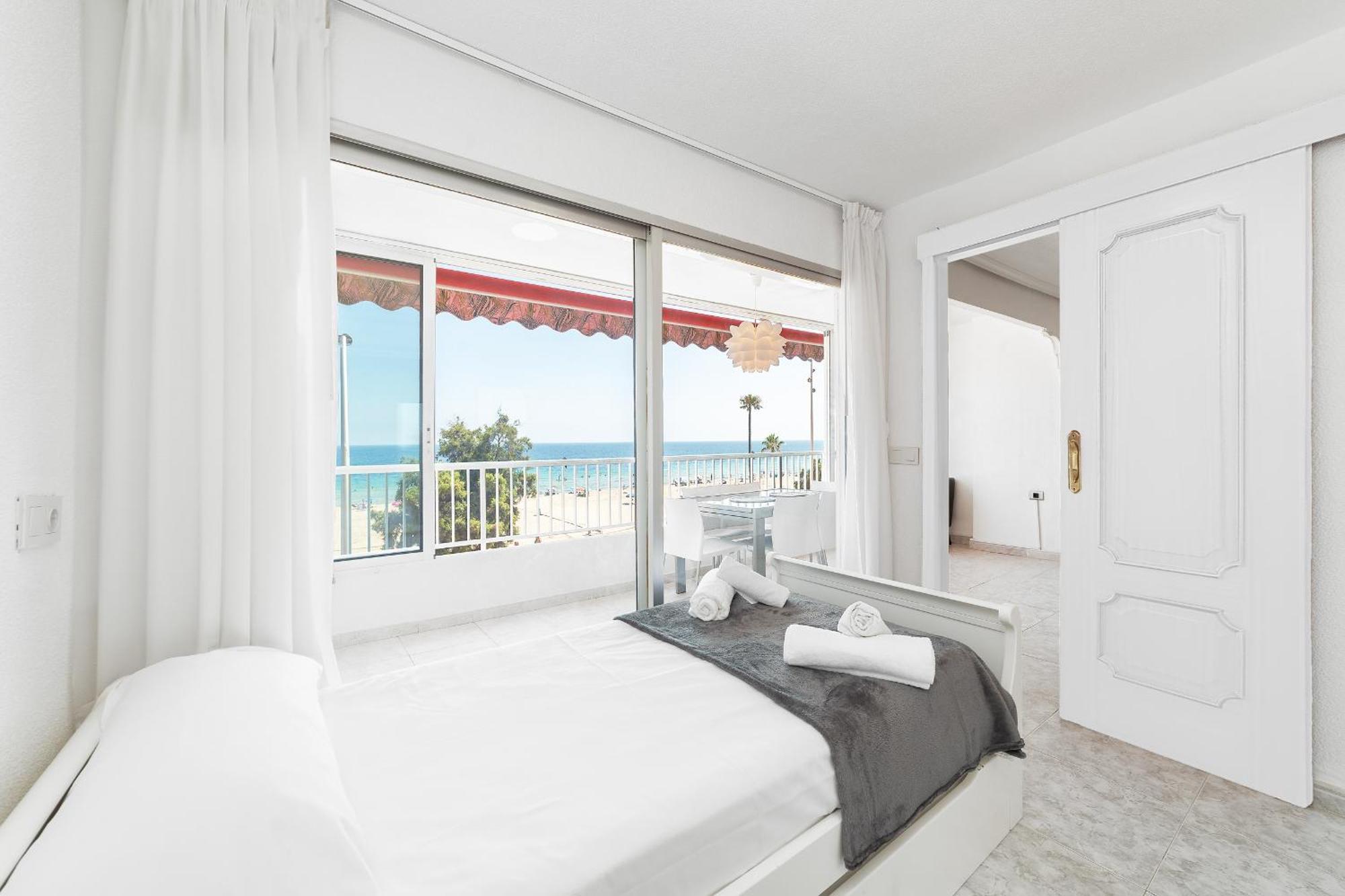 Luxury Primerisima Linea Playa Poniente Con 6,5 Mts De Vistas Frontales Al Mar Apartment Benidorm